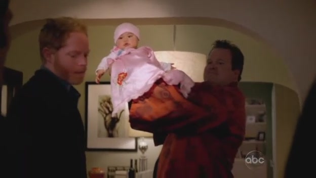 up.modern.family.s01e01.hdtv.xvid-2hd[21-14-31]