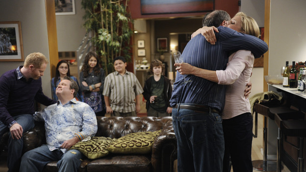 Modern Family 2x02
