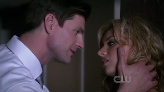 Hellcats 1x21