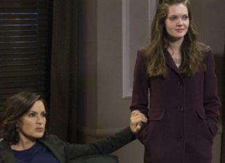 Law and Order SVU 15×19: Downloaded Child
