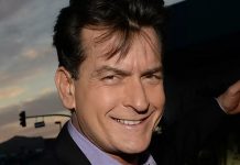 Charlie Sheen desafia astros de Two And Half Men para o ALS Ice Bucket Challenge