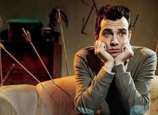 Man Seeking Woman | Série é renovada para 2ª temporada pelo FXX