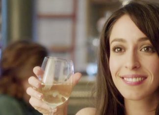 Dates | Remake americano está sendo desenvolvido pela CW