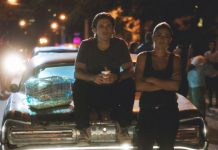 Graceland 3×12: Dog Catches Car