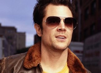 Hawaiian Dick | NBC encomenda adaptação de quadrinhos produzida por Johnny Knoxville