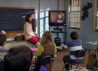 The Middle 7×13/14: Floating 50/Film, Friends and Fruit Pies