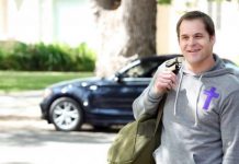 Charity Case | Kyle Bornheimer entra para o elenco da nova comédia de Courteney Cox