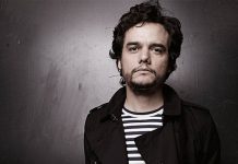 Wagner Moura pode interpretar Aécio Neves na nova série da Netflix comandada por José Padilha
