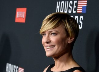 House of Cards | Robin Wright diz que exigiu da Netflix o mesmo salário de Kevin Spacey