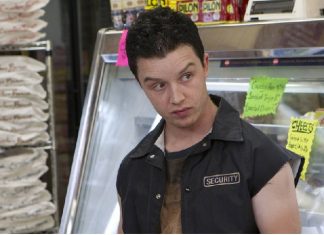 ‘Shameless’: Noel Fisher, o Mickey, vai voltar na próxima temporada