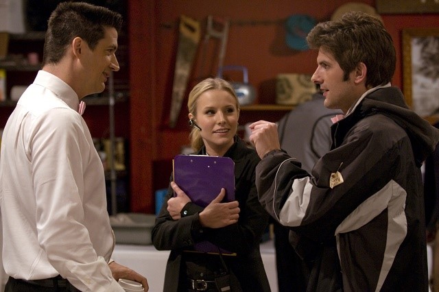 Adam Scott e Kristen Bell já trabalharam juntos na comédia Party Down