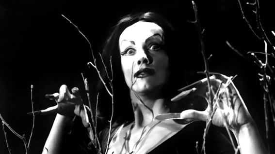Maila Nurmi em The Vampira Show (1954-1955)