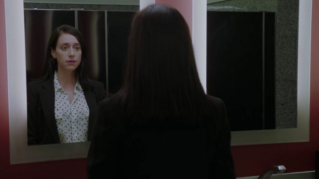club-de-cuervos-2x01