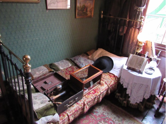 Cama de Sherlock Holmes.