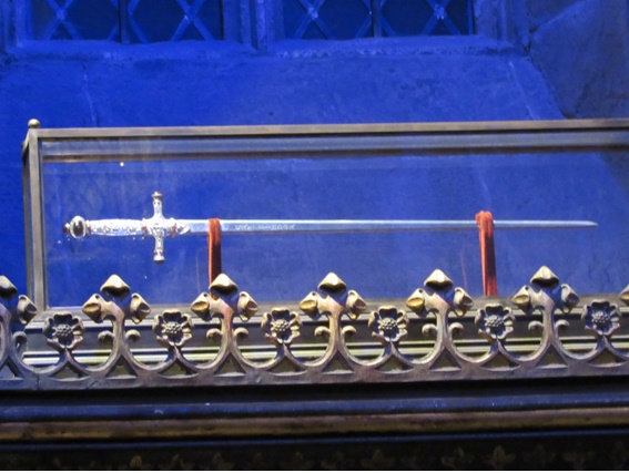 A espada de Gryffindor.