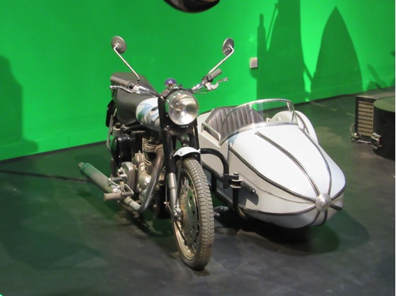 Moto utilizada por Hagrid e Harry em HP e as Relíquias da Morte - Parte I.