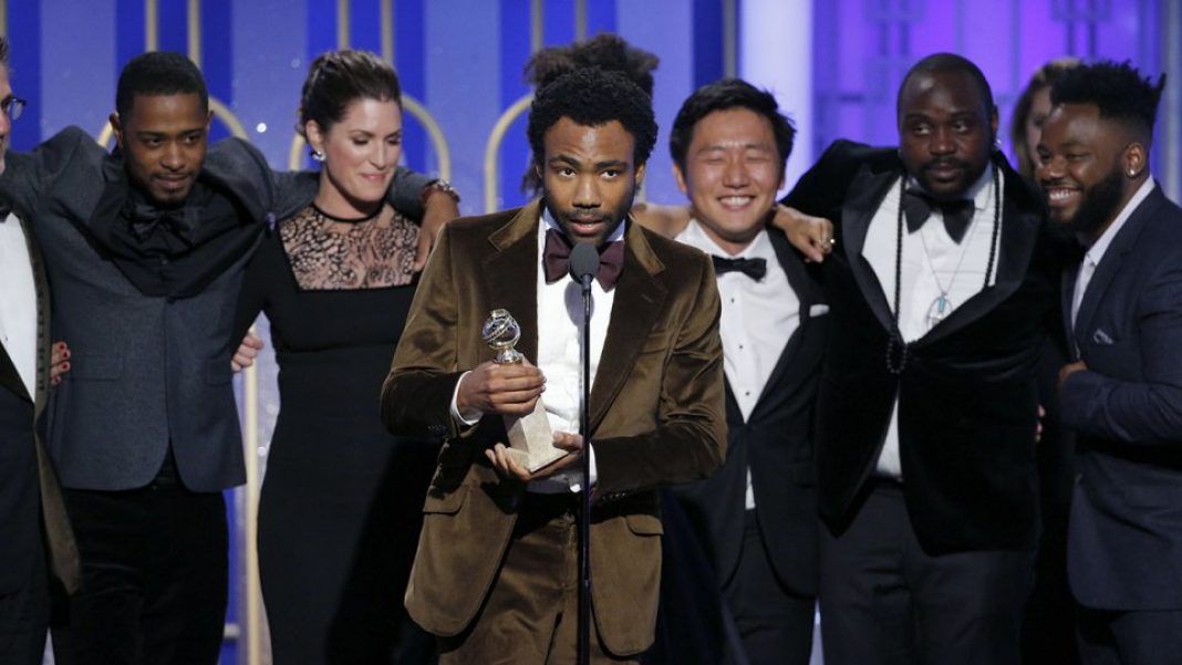 Globo de Ouro Donald Glover e o elenco de Atlanta no Globo de Ouro