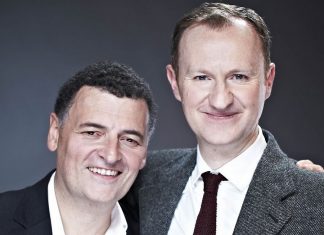 Steven Moffat e Mark Gatiss vão desenvolver minissérie sobre o Drácula para a BBC