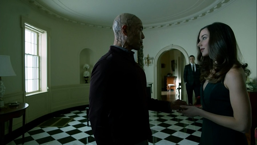 Outcast 2x10: To the Sea [Season Finale]