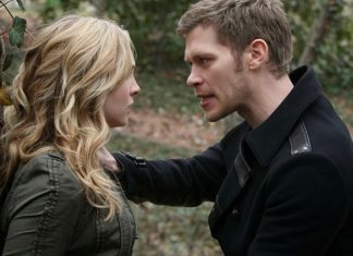 The Originals: Candice King é confirmada na 5ª temporada The Vampire Diaries -- "She's Come Undone" -- Pictured (L-R): Candice Accola as Caroline and Joseph Morgan as Klaus -- Image Number: VD421b_0025.r.jpg -- Photo: Annette Brown/The CW -- © 2013 The CW Network, LLC. All rights reserved.The Vampire Diaries -- "She's Come Undone" -- Pictured (L-R): Candice Accola as Caroline and Joseph Morgan as Klaus -- Image Number: VD421b_0025.r.jpg -- Photo: Annette Brown/The CW -- © 2013 The CW Network, LLC. All rights reserved.