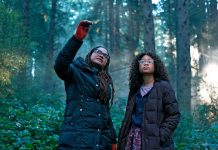 Uma Dobra no Tempo: Veja as primeiras imagens do próximo filme de fantasia da Disney A Wrinkle in Time Director Ava DuVernay and Storm Reid on set