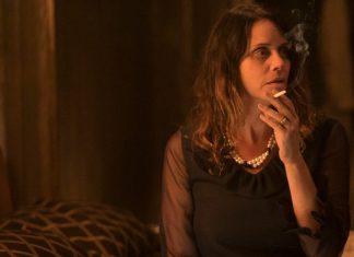Room 104 1×08: Phoenix