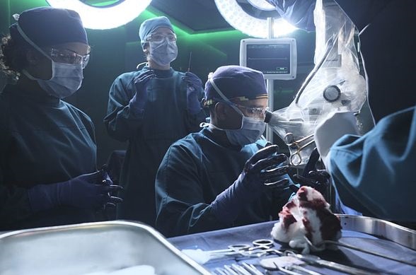 The Good Doctor 2x04: Pipes
