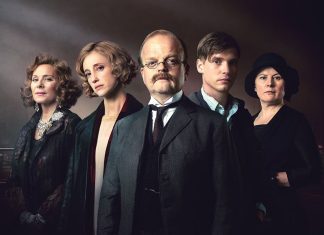 Crítica: The Witness for the Prosecution, o Garota Exemplar de Agatha Christie