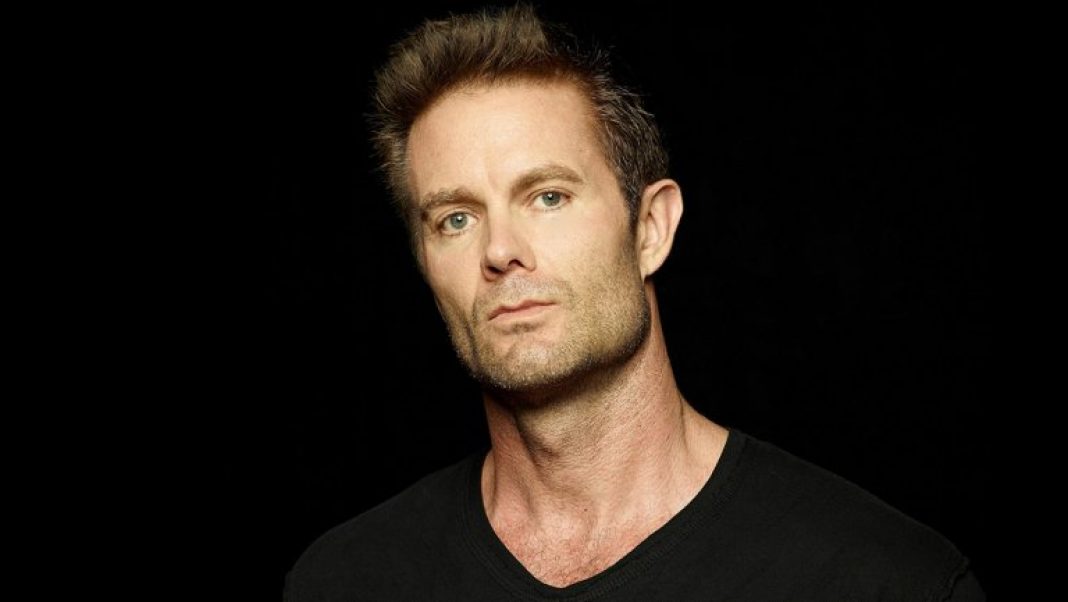 Garret Dillahunt