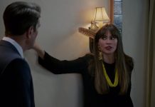 Modern Family 9×10: No Small Feet