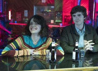 The Good Doctor 1×11: Islands: Part one THE GOOD DOCTOR - "Islands Part One" - Dr. Marcus Andrews enlists Dr. Neil Melendez on a very sensitive kidney transplant between a pair of twins whose lives intersect in more ways than one. Meanwhile, overwhelmed by Dr. Aaron Glassman's attempts to have him meet with a therapist and the demands at work, Dr. Shaun Murphy decides to take an impromptu trip with his friend Lea and leave everything behind, on "The Good Doctor," MONDAY, JAN. 8 (10:01-11:00 p.m. EST), on The ABC Television Network. (ABC/Eike Schroter) PAIGE SPARA, FREDDIE HIGHMORE