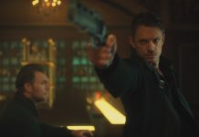 Altered Carbon, um Sci-Fi raso que decepciona ao desperdiçar boas ideias