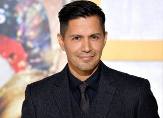Magnum P.I: Jay Hernandez é escalado como o protagonista do reboot