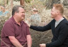 Modern Family 9×17: Royal Visit