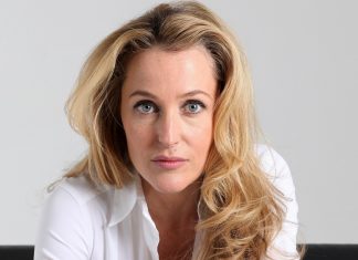 Depois de deixar Arquivo X e Deuses Americanos, Gillian Anderson vai estrelar a nova série da Netflix