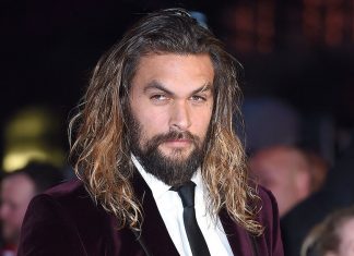 Jason Momoa vai estrelar a nova série da Apple, escrita pelo mesmo criador de Peaky Blinders