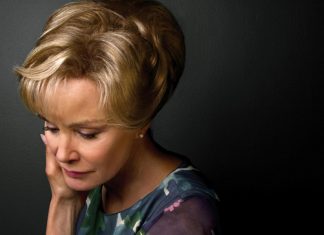Jessica Lange é confirmada na oitava temporada de American Horror Story