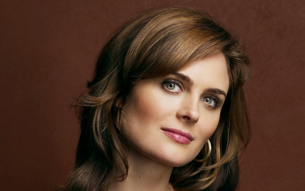 Emily-Deschanel