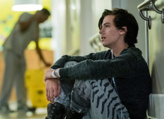 Crítica: A Cinco Passos de Você é clichê, mas vai te fazer sair do cinema com o coração mais quentinho