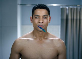 ‘You’: Charlie Barnett de Boneca Russa vai participar da segunda temporada