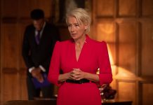 Years and Years 1×05: Chapter 5