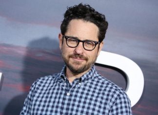 J.J. Abrams fecha acordo milionário com a WarnerMedia para produção de filmes e séries