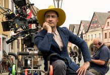 Taika Waititi vai desenvolver duas animações sobre ‘A Fantástica Fábrica de Chocolates’ pra Netflix