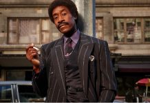 Crítica: Precisamos falar sobre ‘Black Monday’, comédia estrelada por Don Cheadle