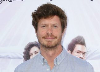 Anders Holm entra para o elenco da série baseada na franquia ‘Monsterverse’ da AppleTV+