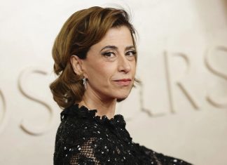 ‘Os Corretores’: Globo Filmes apresenta longa estrelado e roteirizado por Fernanda Torres