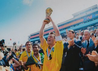 ‘Tetra: Acreditar de Novo’: Netflix divulga cena inédita do documentário sobre a conquista do título mundial de 1994