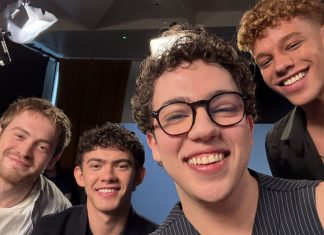 Netflix reúne protagonistas de ‘Quinze Dias’ e ‘Heartstopper’ para anunciar chegada do filme brasileiro ao streaming em agosto