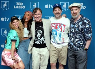 ‘Ted Lasso’: AppleTV realiza evento no Kansas em homenagem à série e ao lançamento da quarta temporada